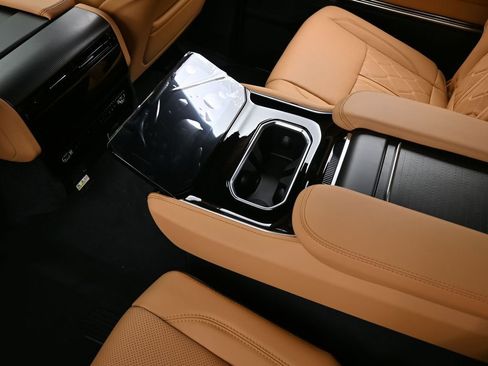 Used 2024 Jeep Grand Wagoneer Series III w/ Quick Order Packagew 28T image 38