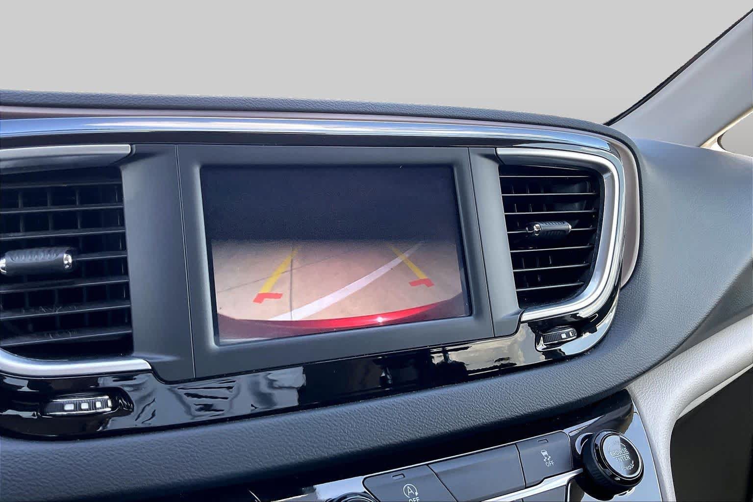 Used 2023 Chrysler Voyager LX FWD image 28