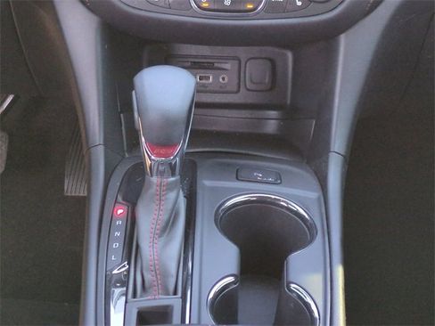 Certified 2022 Chevrolet Equinox RS w/ RS Leather Package image 21