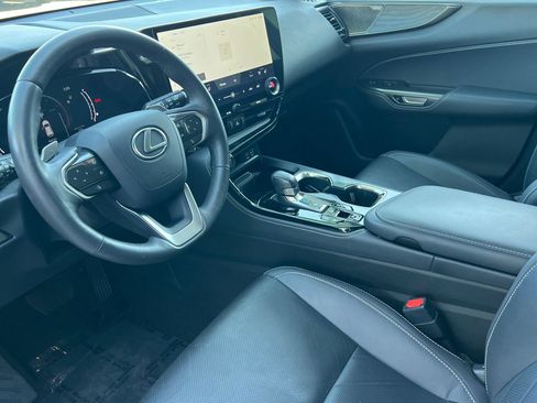 Used 2022 Lexus NX 350 AWD w/ Luxury Package image 10