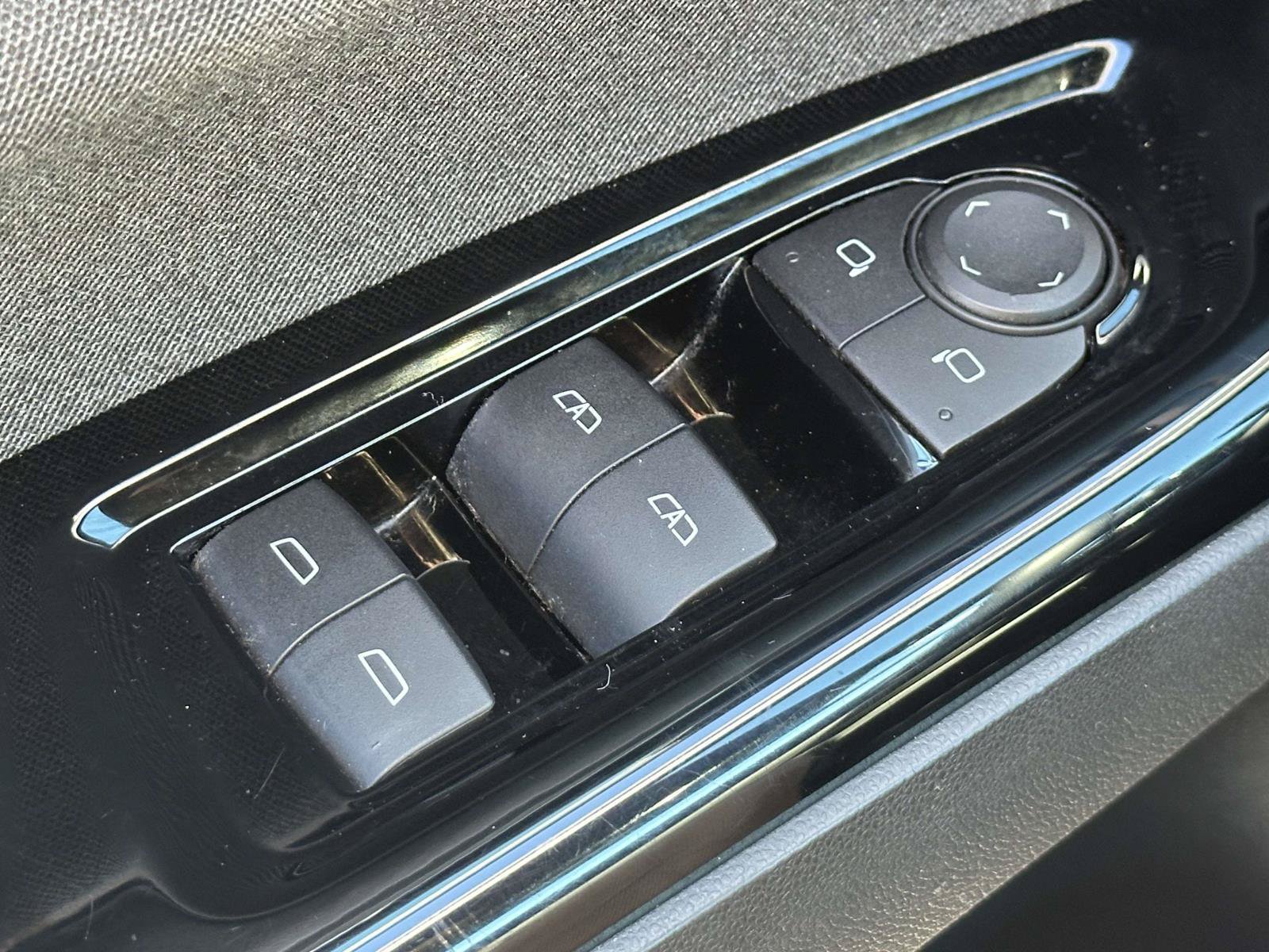 Used 2025 Honda Prologue EX image 16
