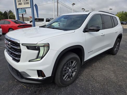 Used 2025 GMC Acadia Elevation image 7