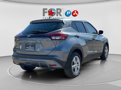 Used 2021 Nissan Kicks S FWD image 5
