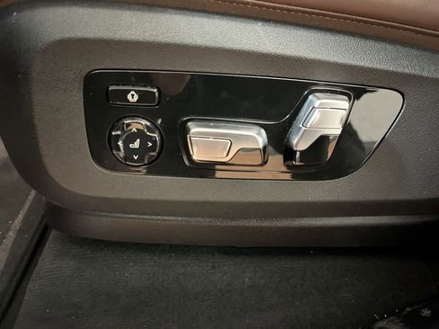 Certified 2023 BMW X5 M50i w/ Executive Package image 12