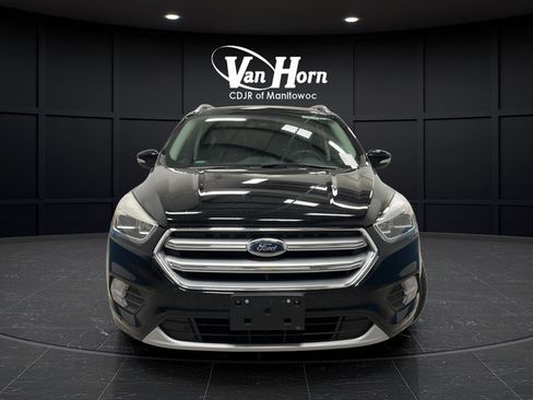 Used 2017 Ford Escape Titanium w/ Equipment Group 301A FWD image 2