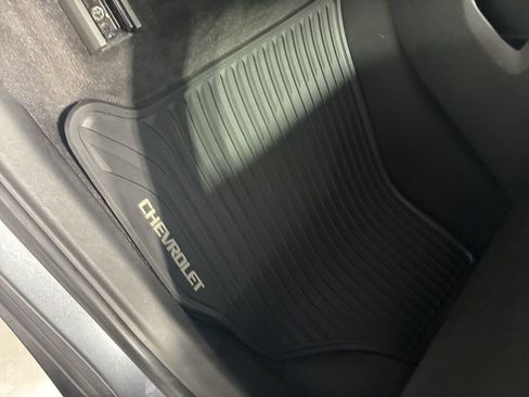 Used 2020 Chevrolet Traverse LT image 49