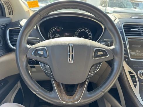 Used 2016 Lincoln MKX Reserve w/ Technology Package image 22