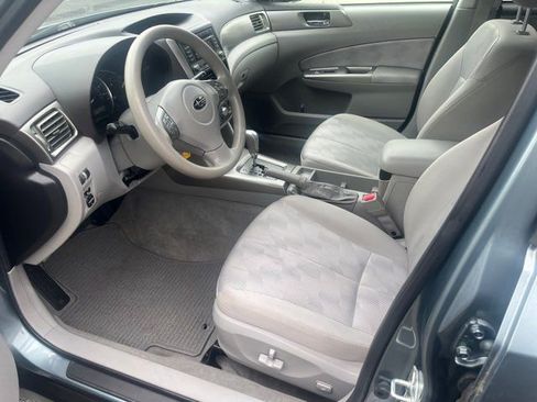 Used 2010 Subaru Forester 2.5X Premium AWD/4WD image 5