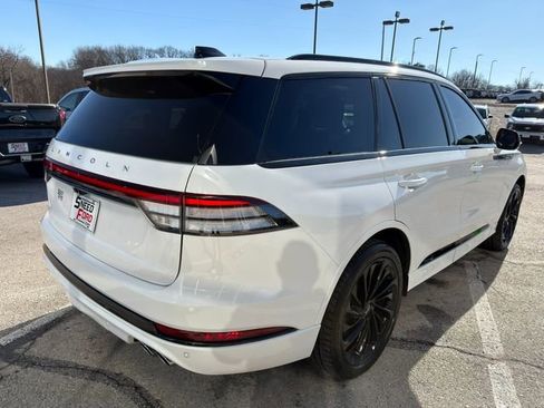 Used 2025 Lincoln Aviator Reserve w/ Equipment Group 201A image 7