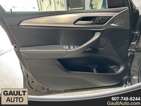 Used 2023 BMW X3 xDrive30i w/ Premium Package image 12