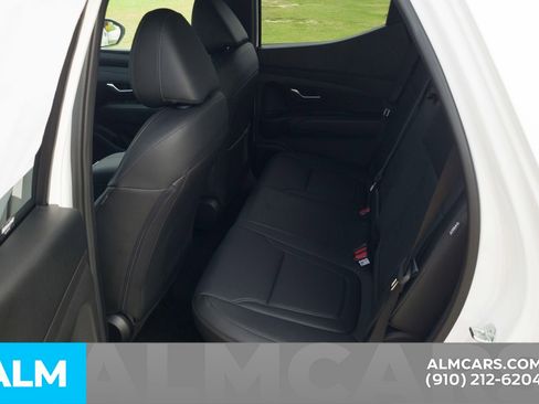 Used 2025 Hyundai Santa Cruz SEL image 17