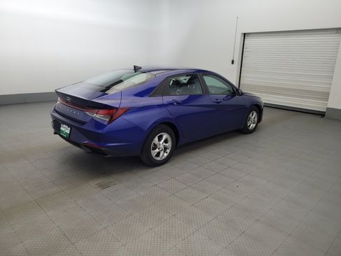 Used 2021 Hyundai Elantra SE FWD image 10