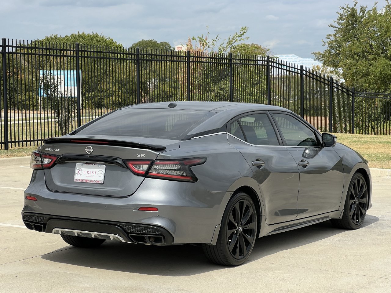 Used 2023 Nissan Maxima SR w/ Sport Mat Group FWD image 4