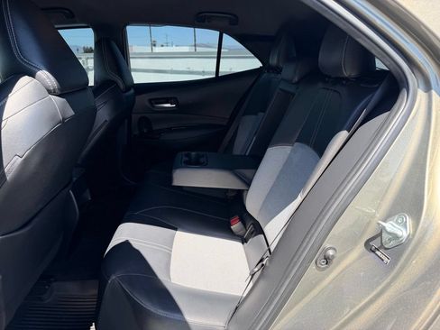 Used 2019 Toyota Corolla XSE FWD image 4