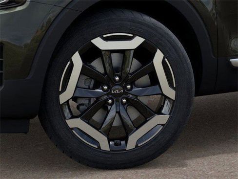 Certified 2025 Kia Telluride EX w/ EX Captain's Chair Package FWD image 9