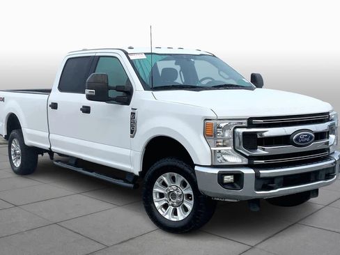 Used 2020 Ford F250 XLT w/ XLT Value Package image 2