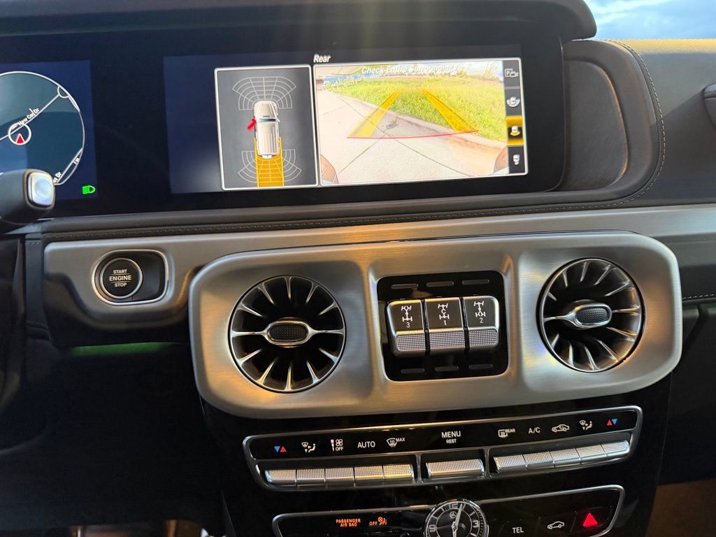 Used 2024 Mercedes-Benz G 550 image 16