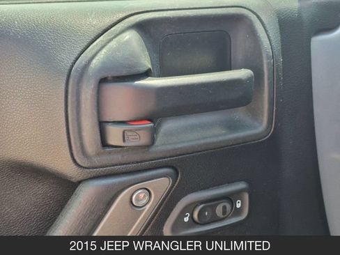 Used 2015 Jeep Wrangler Unlimited Sport AWD/4WD image 12