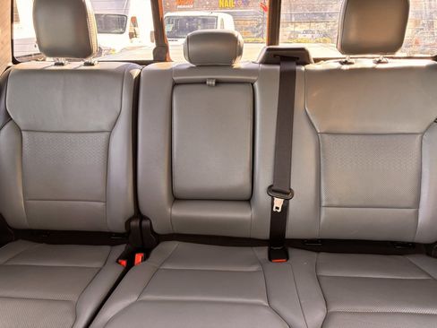 Used 2021 Ford F150 Lariat w/ Equipment Group 502A High image 19