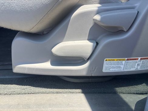 Used 2015 Toyota Sienna XLE Premium AWD/4WD image 18