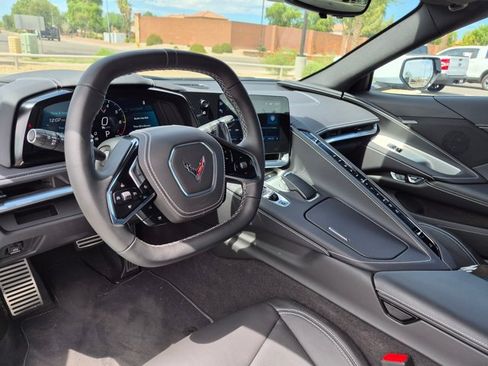 Used 2025 Chevrolet Corvette Stingray Coupe w/ 1LT RWD image 9