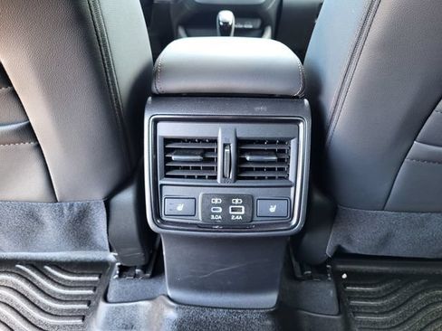 Used 2025 Subaru Forester Touring AWD/4WD image 24
