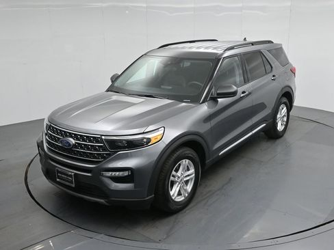 Certified 2023 Ford Explorer XLT w/ Equipment Group 202A image 41