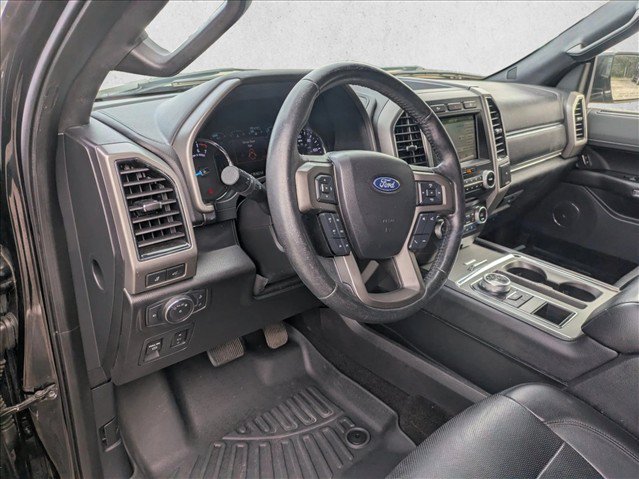 Used 2018 Ford Expedition XLT w/ Equipment Group 202A RWD image 9