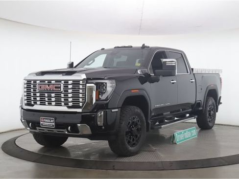 Used 2025 GMC Sierra 2500 Denali w/ Denali Reserve Package AWD/4WD image 10