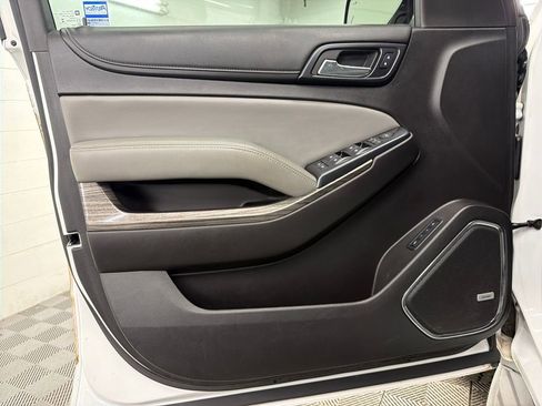 Used 2015 Chevrolet Tahoe LT w/ Luxury Package image 14