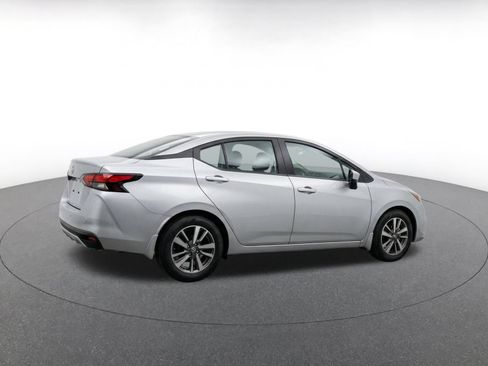 Used 2025 Nissan Versa SV FWD image 9