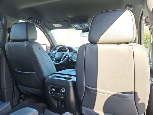 Used 2024 Chevrolet Tahoe RST w/ Luxury Package image 18