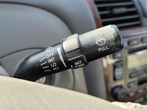 Used 2004 Toyota Avalon image 17