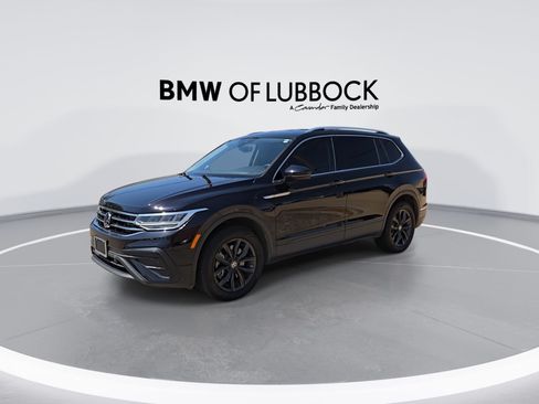 Used 2024 Volkswagen Tiguan SE AWD/4WD image 4