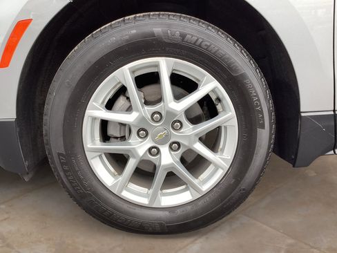 Used 2024 Chevrolet Equinox LS w/ Driver Confidence II Package image 31