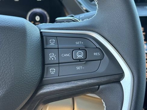 New 2027 Jeep Grand Cherokee Limited AWD/4WD image 26