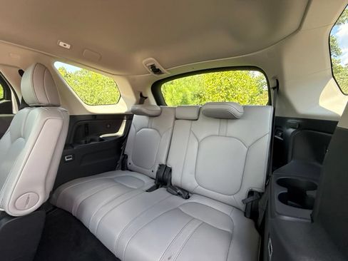 Used 2023 Honda Pilot EX-L image 13