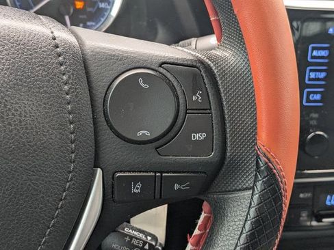 Used 2018 Toyota Corolla LE FWD image 22