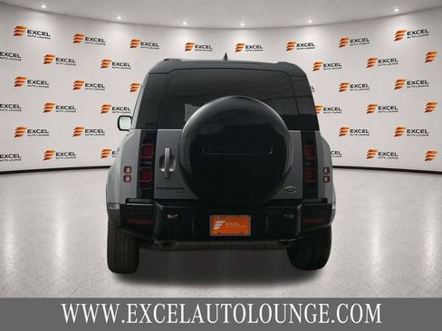 Used 2023 Land Rover Defender 110 X-Dynamic SE AWD/4WD image 4