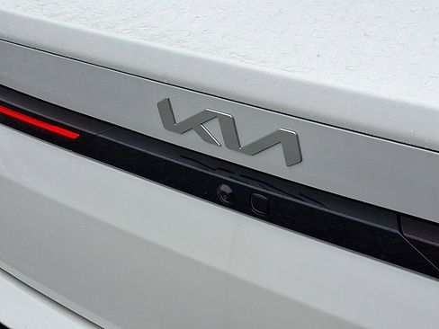 New 2025 Kia K4 EX image 17