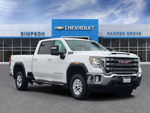 Used 2022 GMC Sierra 2500 SLE w/ SLE Value Package; AWD/4WD image 1