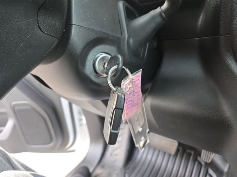 Used 2020 Chevrolet Silverado 1500 LT w/ Remote Start Package image 21