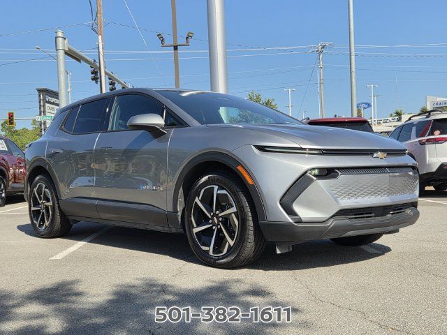 Used 2025 Chevrolet Equinox EV LT FWD image 4
