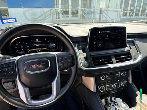 Used 2023 GMC Yukon SLT w/ SLT Premium Package RWD image 25