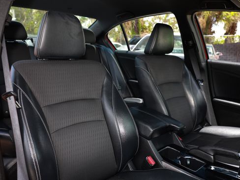 Used 2017 Honda Accord Sport image 20