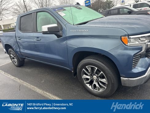 Used 2024 Chevrolet Silverado 1500 LT image 1