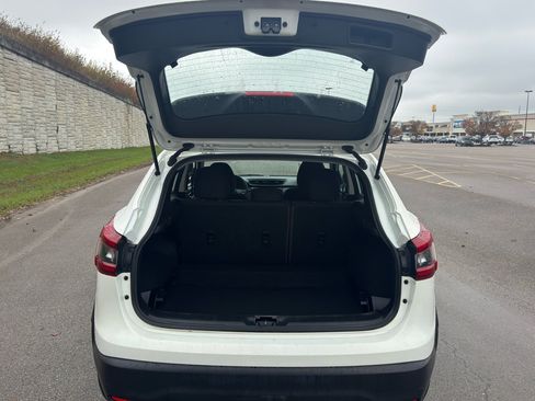 Used 2021 Nissan Rogue Sport S image 42