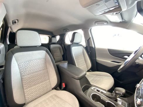 Used 2022 Chevrolet Equinox LS w/ LS Convenience Package AWD/4WD image 26