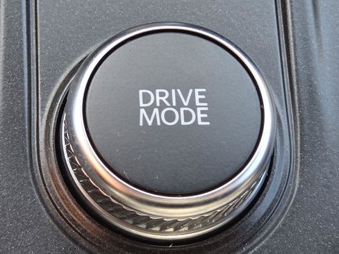 Used 2025 Ford Explorer ST-Line w/ ST-Line Street Pack AWD/4WD image 29