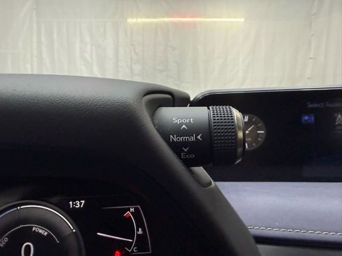 Used 2022 Lexus UX 250h w/ Premium Package image 24